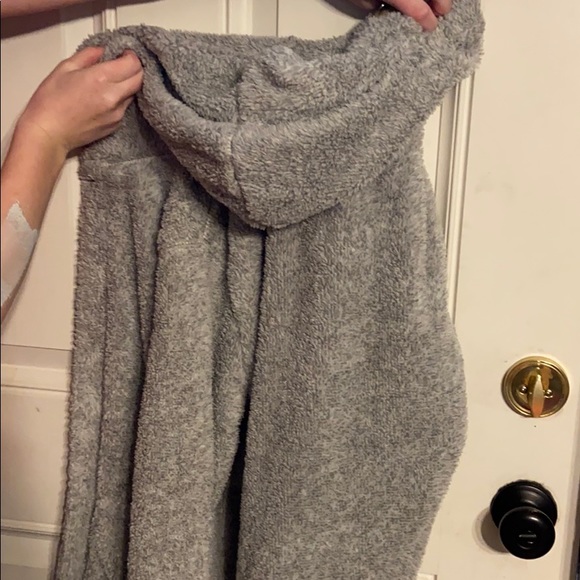 Cardigan - Picture 3 of 3